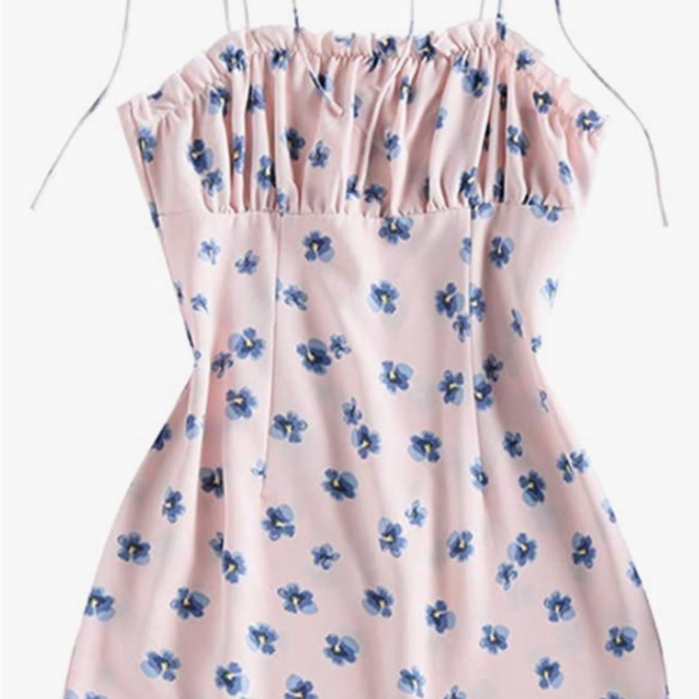 Women summer tied strap spaghetti style mono dress with ruffled chest floral